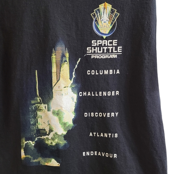 NASA Space Shuttle Program Missions Commemorative 1981-2010 Men's T-Shirt - Picture 2 of 6